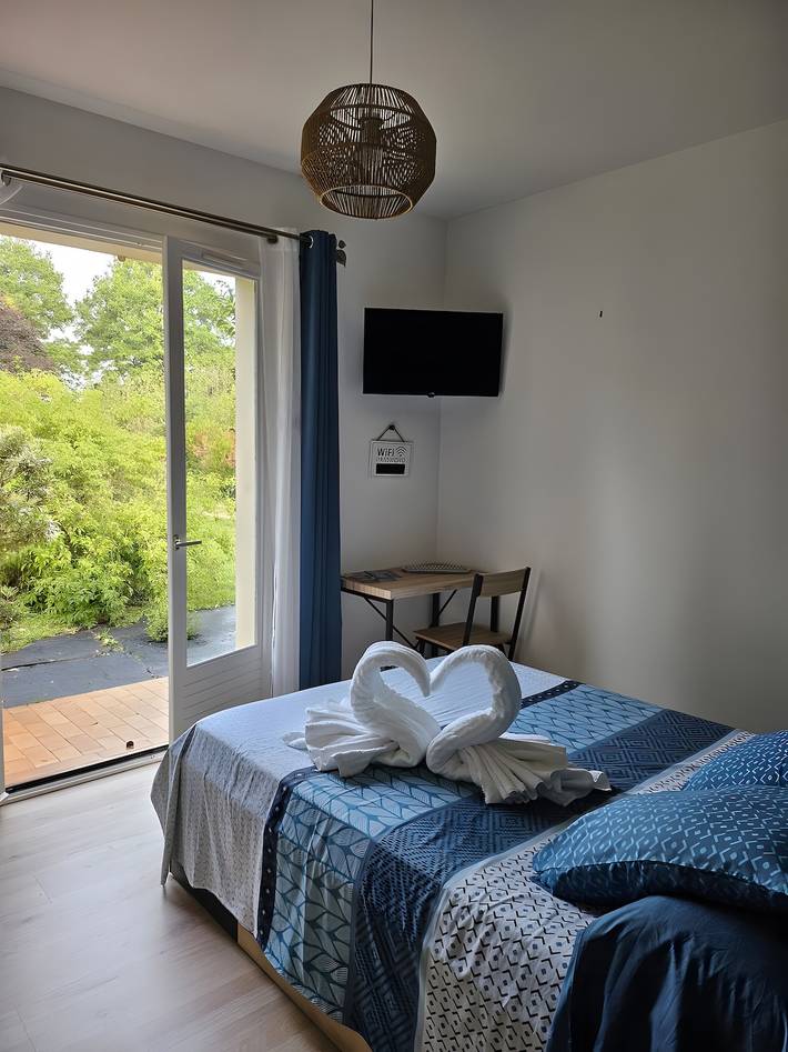 Bed and Breakfast 'Agréables Chambres D'hôtes -' with Wi-Fi in Guécélard, Sarthe