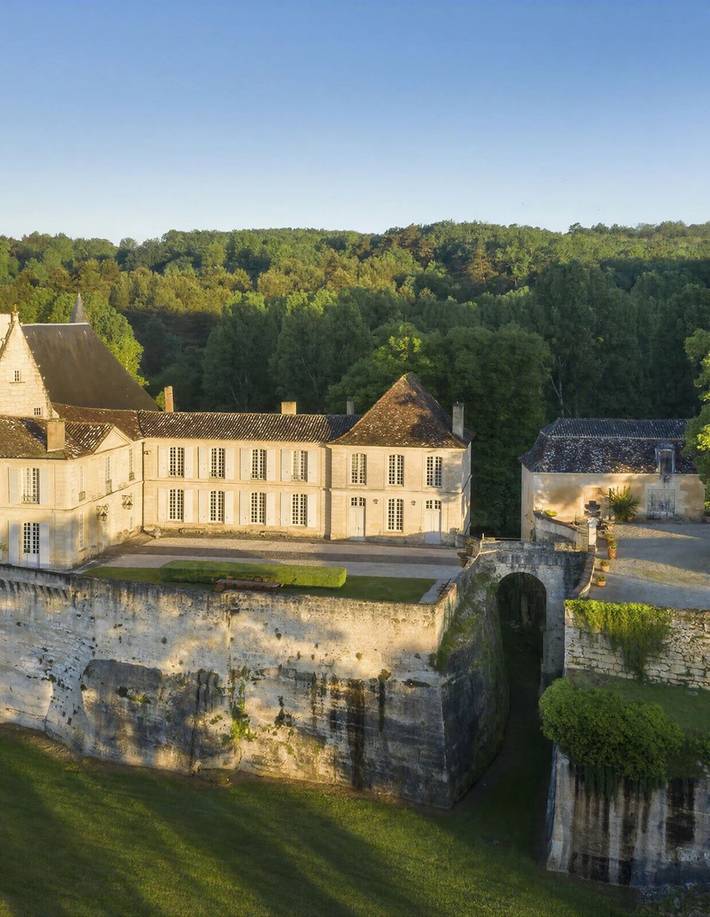 Château pour 20 personnes, avec piscine en Dordogne - 2