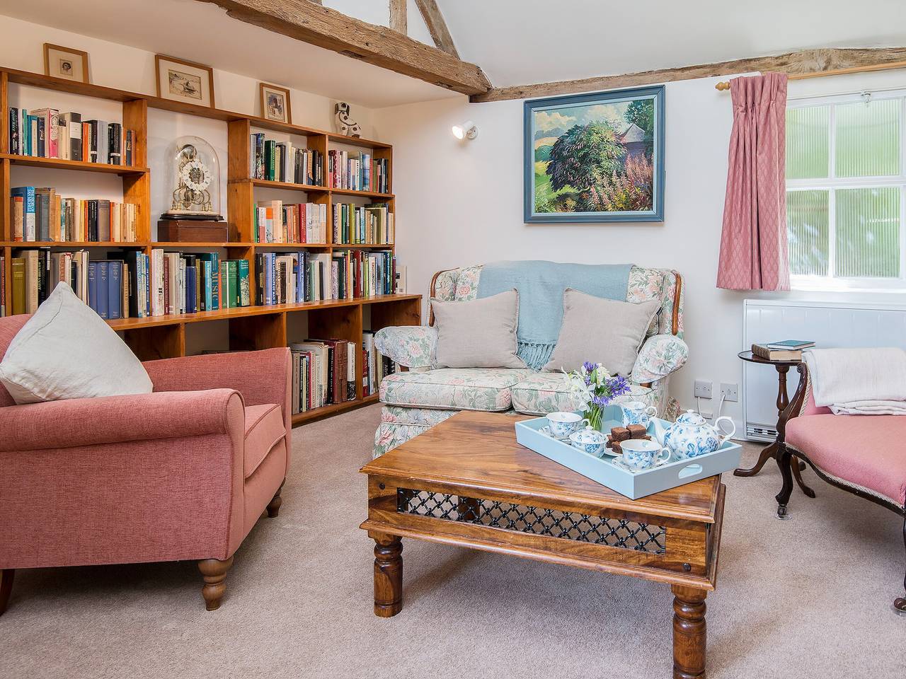 Pheasants Hill Old Byre in Hambleden, Chiltern Hills