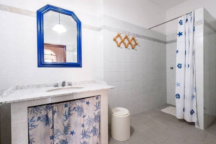Apartment with 2 bedrooms, 1 bathroom and terrace with garden furniture and bbc in Fauglia, Italienische Riviera