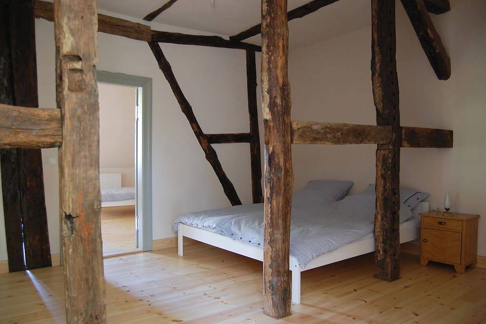 Urlaub im historischen Pfarrhaus bei Rostock abseits vom Massentourismus in Dummerstorf, Rostock und Umgebung