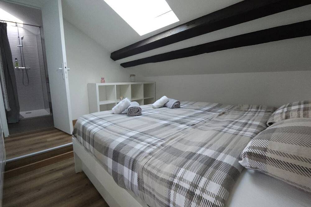 Appartement entier, Le Perchoir des Toits -- Charme au centre de Pau in Pau, Béarn