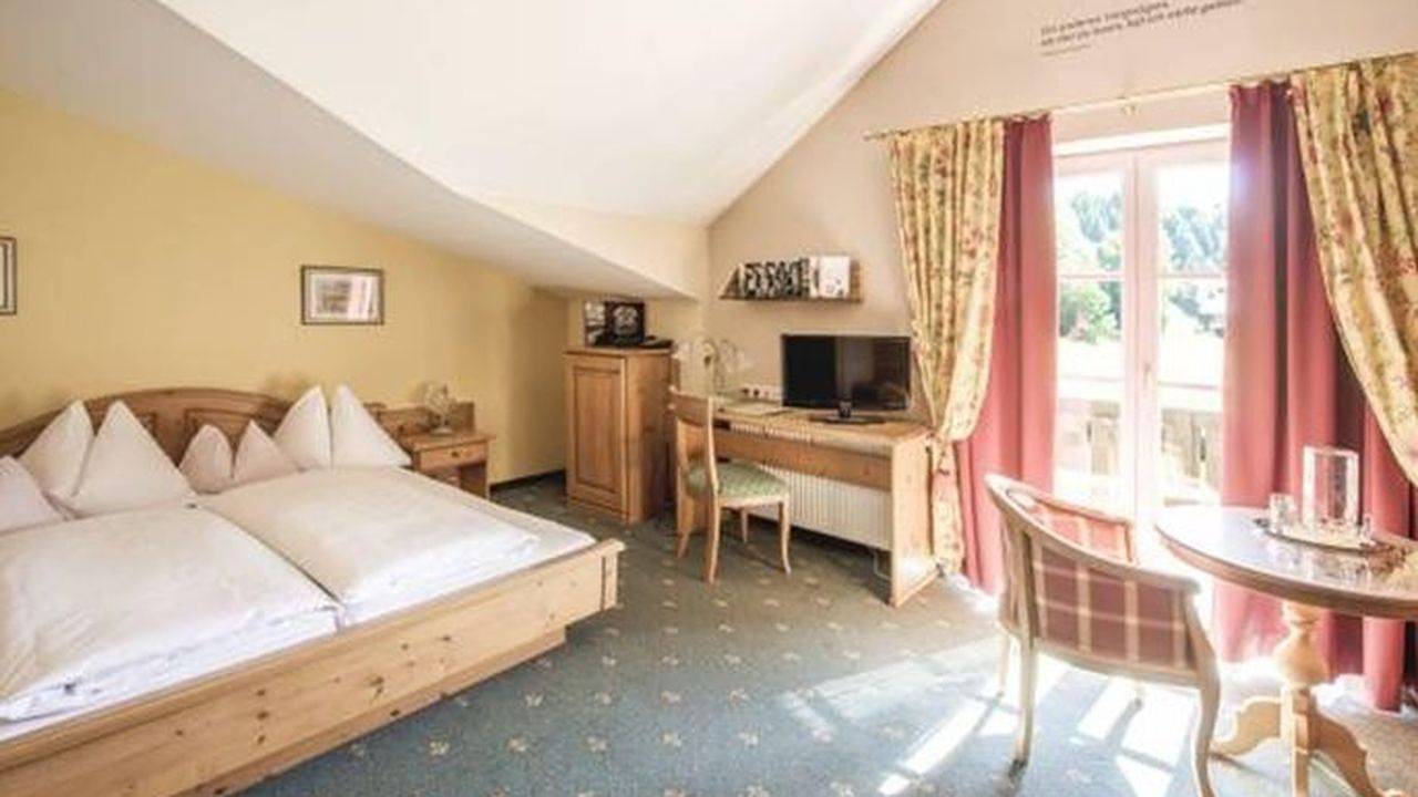 Doppelzimmer für 3 Personen (31 m²) in Fuschl am See in Fuschl am See, Salzkammergut