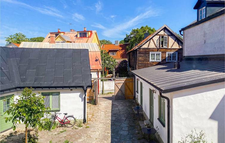 Ganze Ferienwohnung, Ferienwohnung für 6 Personen mit Garten in Visby, Gotland