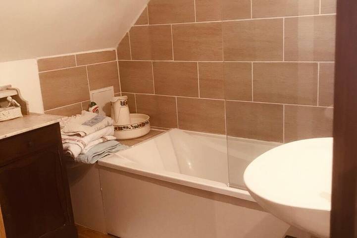 Château pour 8 personnes, avec jardin en Bourgogne-Franche-Comté - 3