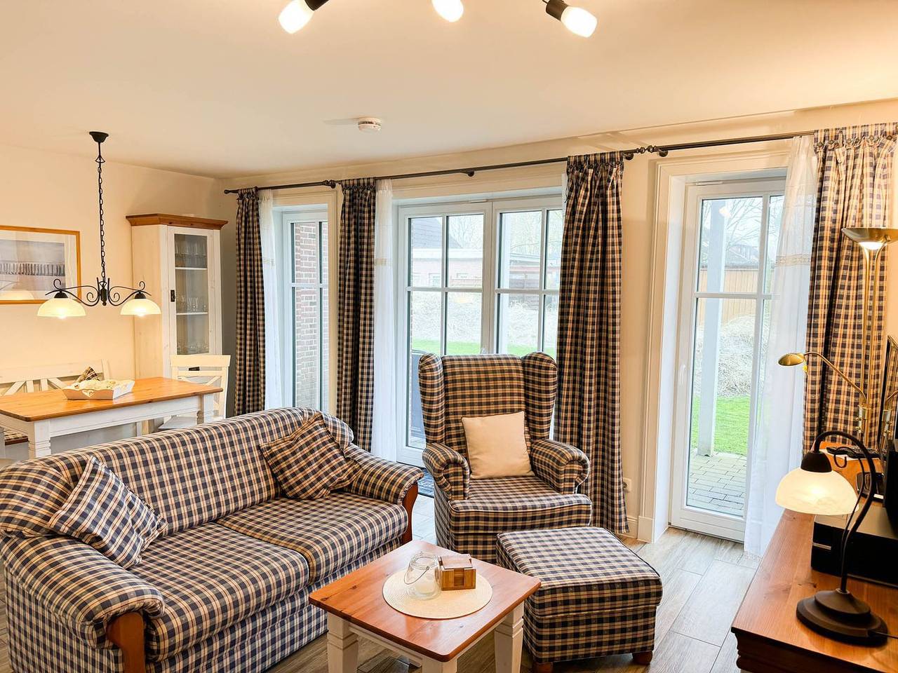 Ganze Wohnung, Wohnen unter Reet - Ferienwohnung für 2 Personen in Büsum, Dithmarschen