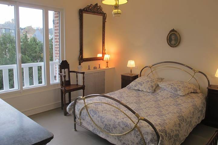 Location de vacances pour 6 personnes, avec terrasse et jardin, animaux acceptés dans Hippodrome de Deauville La Touques - 2