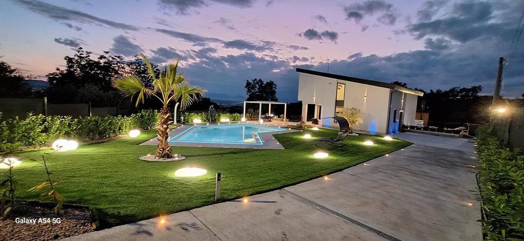 Villa con piscina per 6 persone, con panorama e giardino nonché piscina in Campania