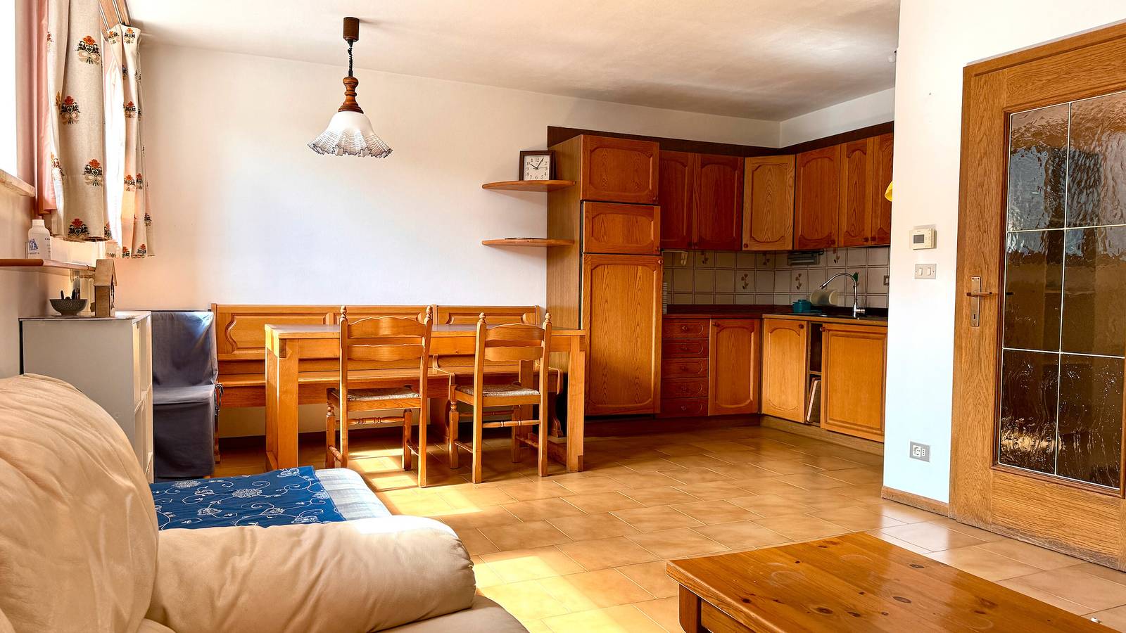 Ganze Wohnung, Apartment 'Roda Di Vael' mit Bergblick und Gemeinschaftsgarten in San Giovanni di Fassa, Dolomiti Superski