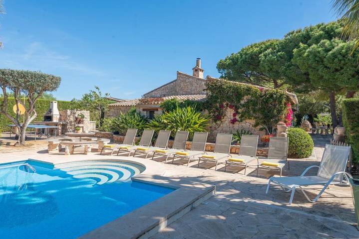 Finca mit hund für 8 Personen, mit Balkon und Whirlpool sowie Terrasse und Garten in Portocolom - 2