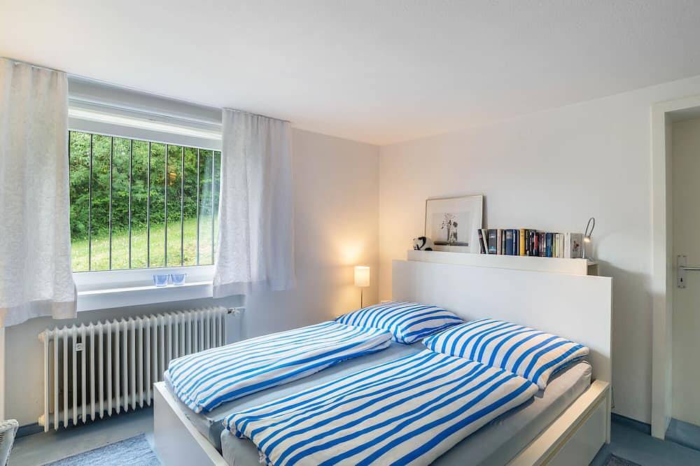 Ganze Wohnung, Ferienwohnung, 80qm, 1 Schlafzimmer, 1 Wohn-/Schlafzimmer, max. 3 Personen in Bad Liebenzell, Nordschwarzwald