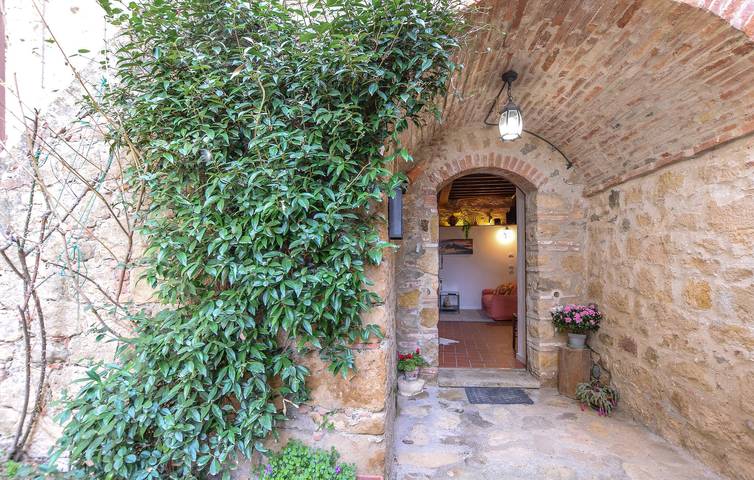 Appartamento intero, Accogliente appartamento di 195mq | TV via cavo, parcheggio | Vicino a Torrente Tresa in Monticchiello, Pienza