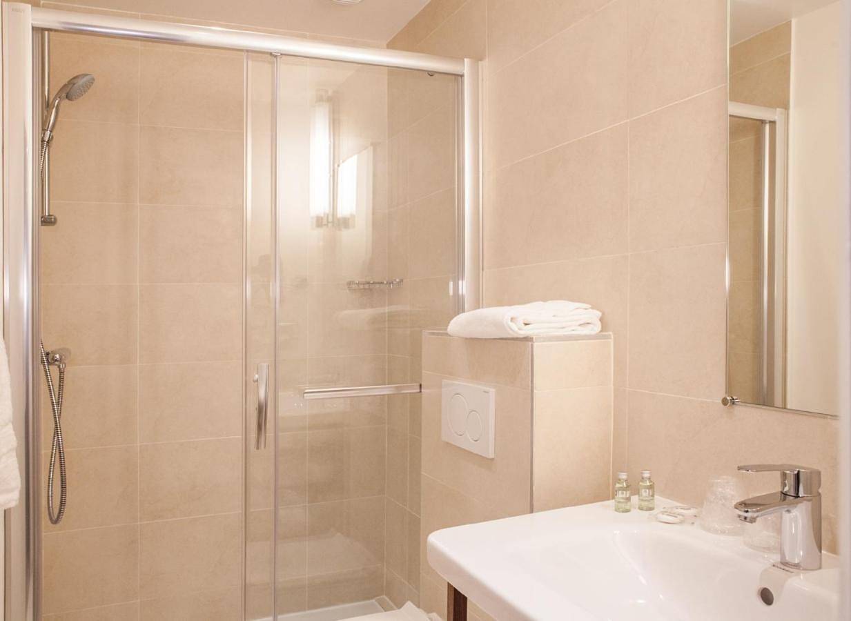 Hotel Sixteen Paris Montrouge in Montrouge, Hauts-de-Seine