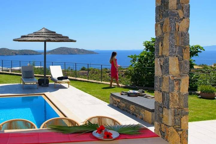 Villa für 6 Personen, mit Balkon und Garten in Elounda
