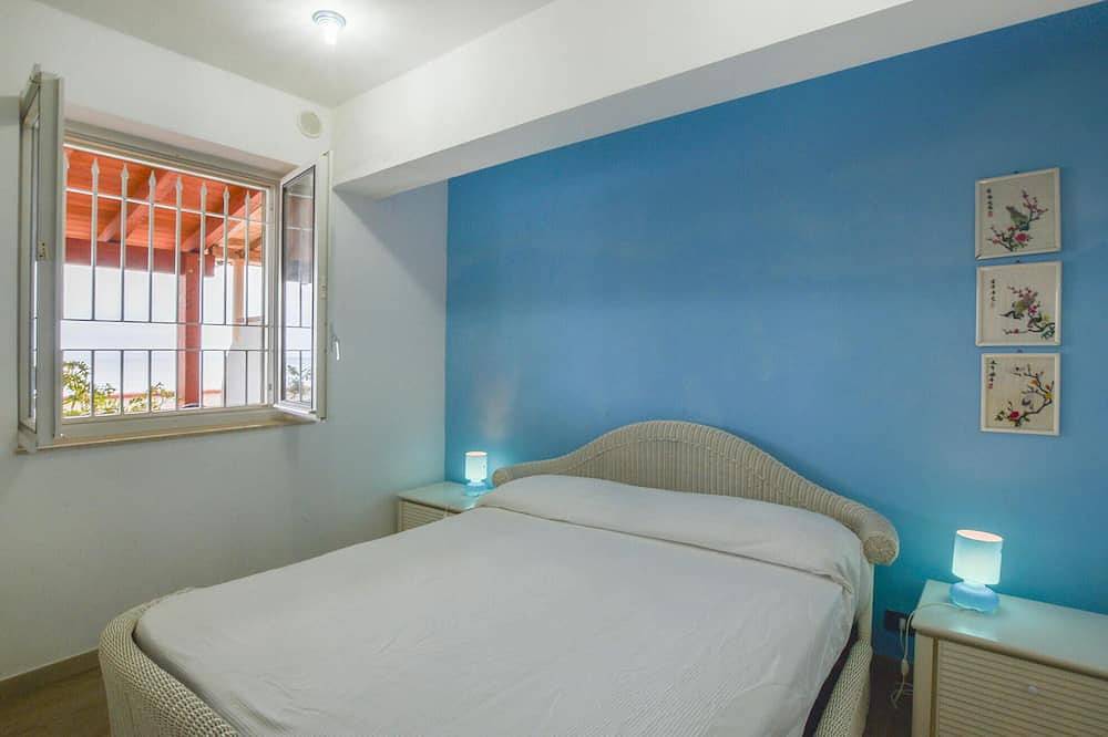 Beautiful home in Pozzallo with Wifi in Tegolaio, Pozzallo