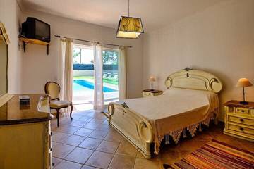 Casa De Férias para 11 Pessoas em Pêra, Alcantarilha e Pêra, Foto 1