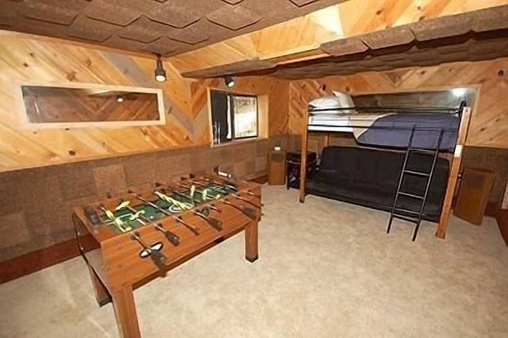 Vacation home for 10 people, with hot tub and terrace in South Lake Tahoe