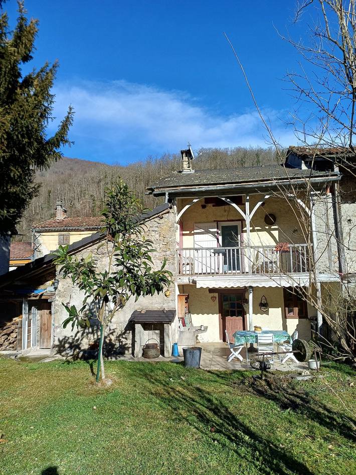 Chalet pour 8 personnes, avec jardin dans l' Ariège