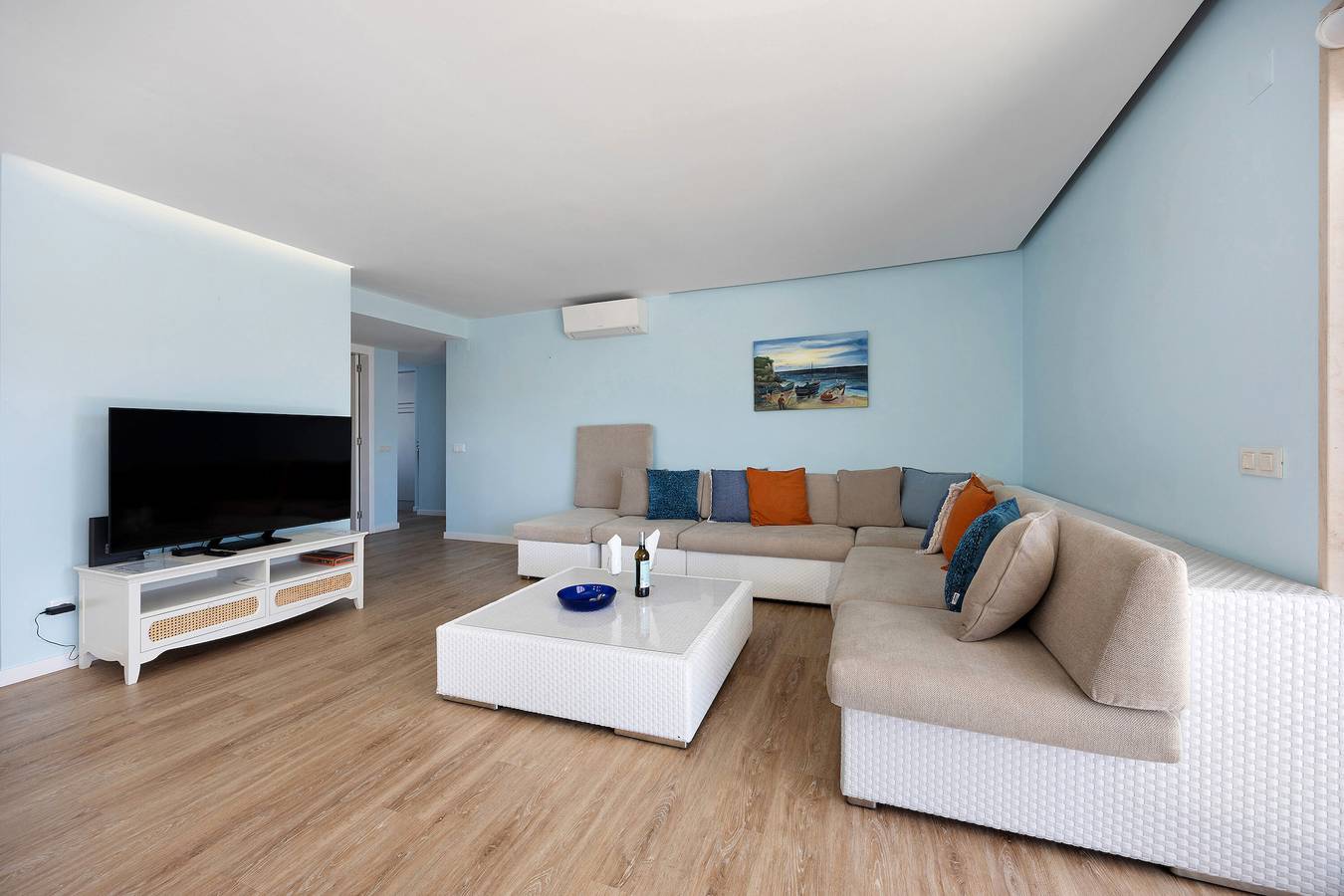 Apartamento entero, Apartamento 'Blue Marine' con vistas al lago, Wi-Fi y aire acondicionado in São Sebastião, Lagos