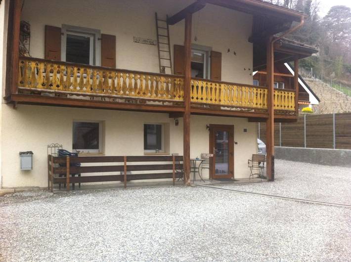 Gîte pour 4 personnes, avec jardin et vue à Bex