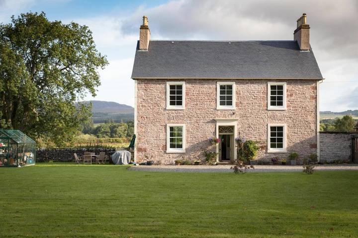 B&b for 2 people, with garden and view in Loch Lomond