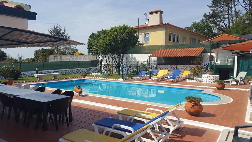 Ferienhaus für 12 Personen, mit Balkon und Terrasse sowie Garten und Pool