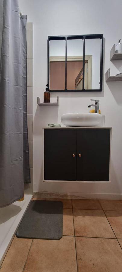 Gîte pour 2 personnes, avec vue dans Anzin - 4