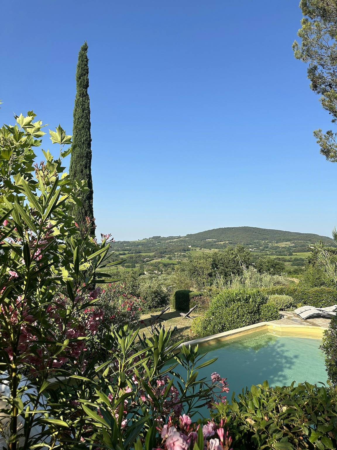 Maison provençale avec vue sur le Mont Ventoux in Villedieu, Vaucluse