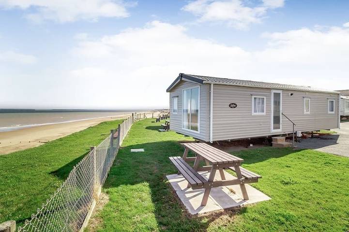 Static caravan for 8 people in North Norfolk