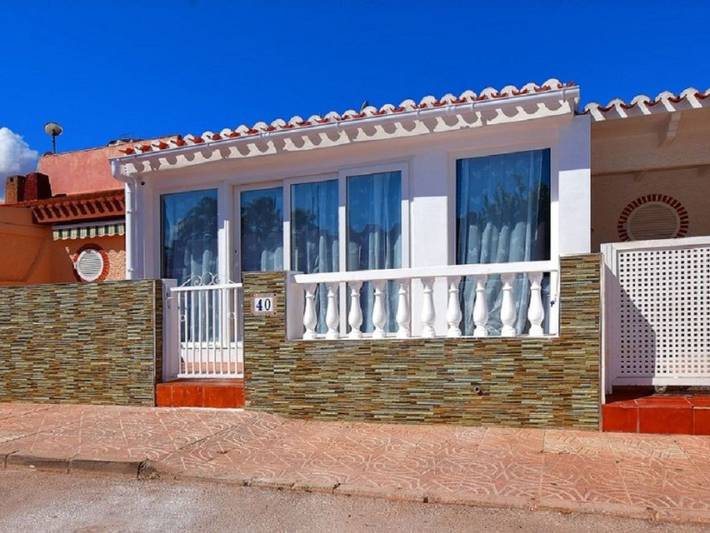Ferienhaus für 4 Personen, mit Pool und Terrasse - 1