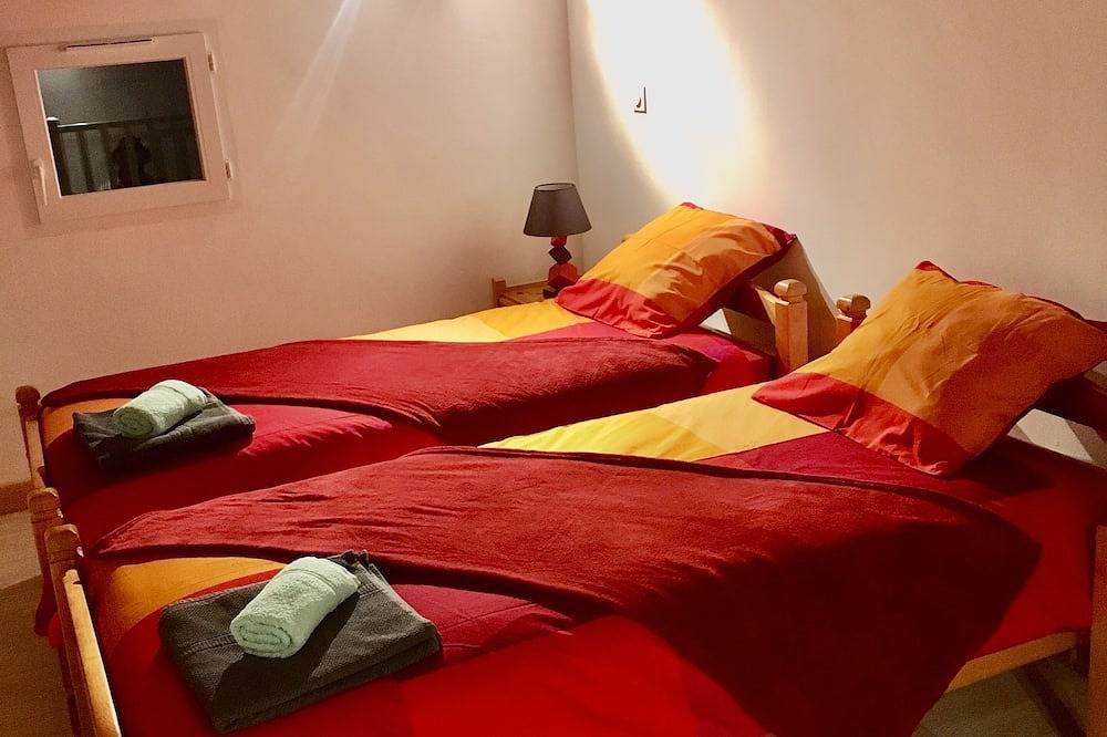12-person chalet with pool in Saint-Jean-du-Gard, Cevenas