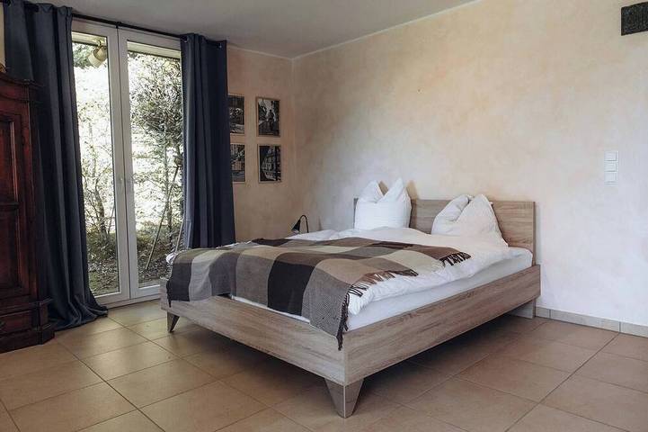 Ferienhaus für 2 Personen, mit Pool in Solingen - 2