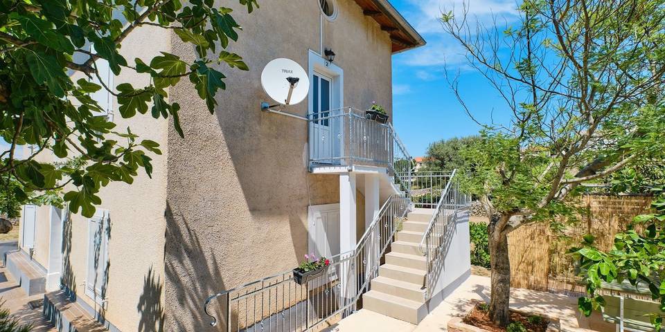 Ganze Wohnung, Ferienwohnung für 4 Personen mit Balkon/Terrasse in Veli Losinj, Lošinj (Kvarner Bucht)