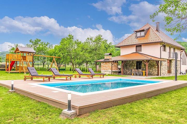 Ferienhaus für 9 Personen, mit Garten und Balkon - 1