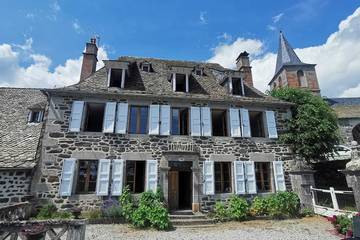 Gîte pour 14 personnes, animaux acceptés à Malbo