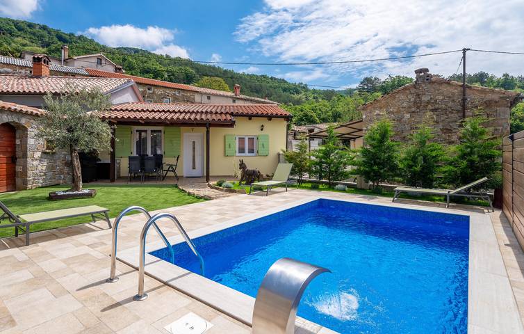 Ferienhaus für 4 Personen, mit Terrasse, mit Haustier in Zentralistrien - 2