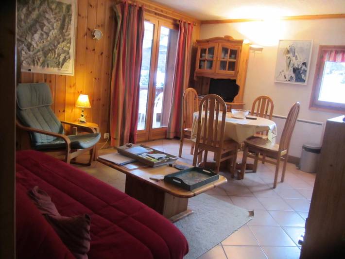Vacation rental for 5 people, with balcony around the Eiffel Tower