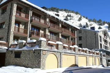 Gîte pour 6 personnes, avec jardin à El Tarter