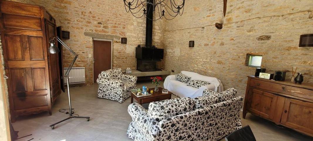 Location de vacances pour 6 personnes, avec jardin à La Cassagne - 4