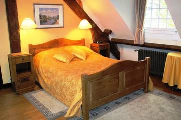 Chambre d’hôte pour 3 personnes, avec jardin et piscine à Châteauneuf-la-Forêt