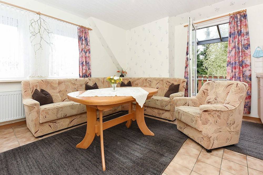 Ganze Wohnung, Ferienwohnung klein - Ferienhaus Zur Schmiede in Dunum in Dunum, Nordseeküste