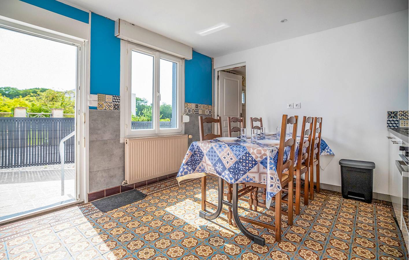 Cozy Apartment 2.5km from Éperlecques Center with Parking & WiFi in Éperlecques, Saint-Omer region
