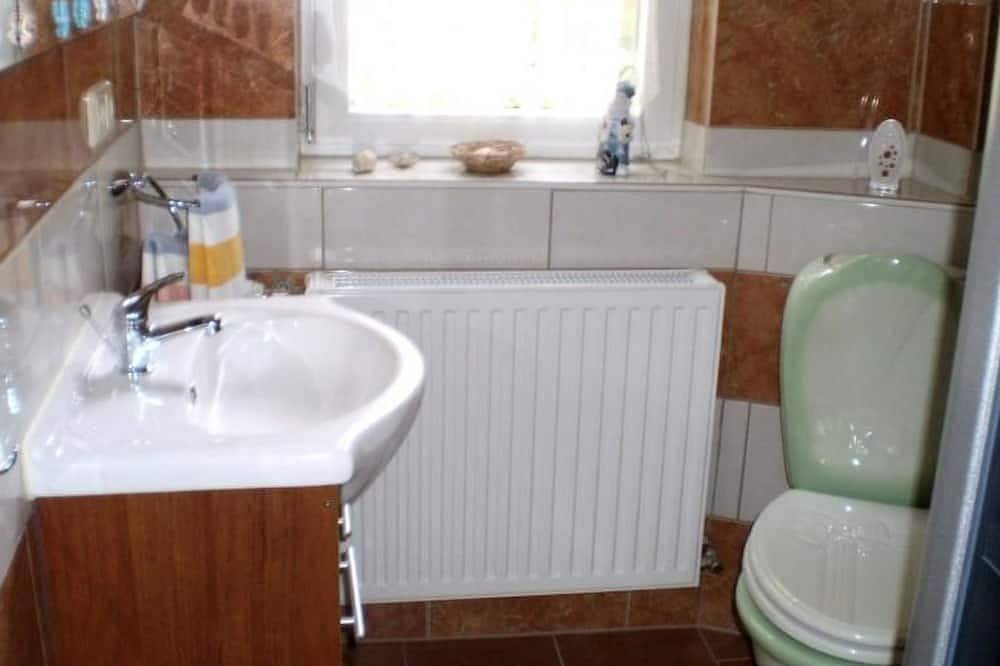 Ganze Wohnung, Gemütliche Wohnung mit Terrasse in Rietz-Neuendorf, Region Oder - Spree