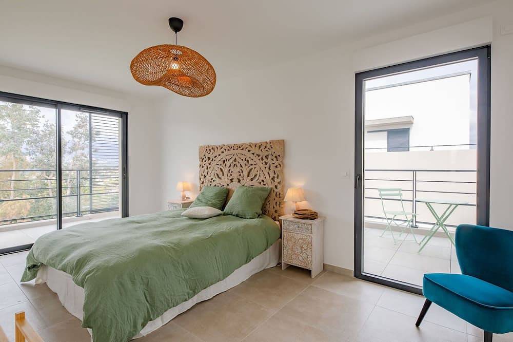Mooi vrijstaand vakantiehuis voor 8 personen met privé zwembad, Wifi, airco, Tv en terras in La Roquette-sur-Siagne, Cannes regio