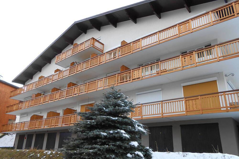 Entire apartment, Cozy apartment 6 people, balcony, pets allowed, parking in Vénosc, Les Deux Alpes