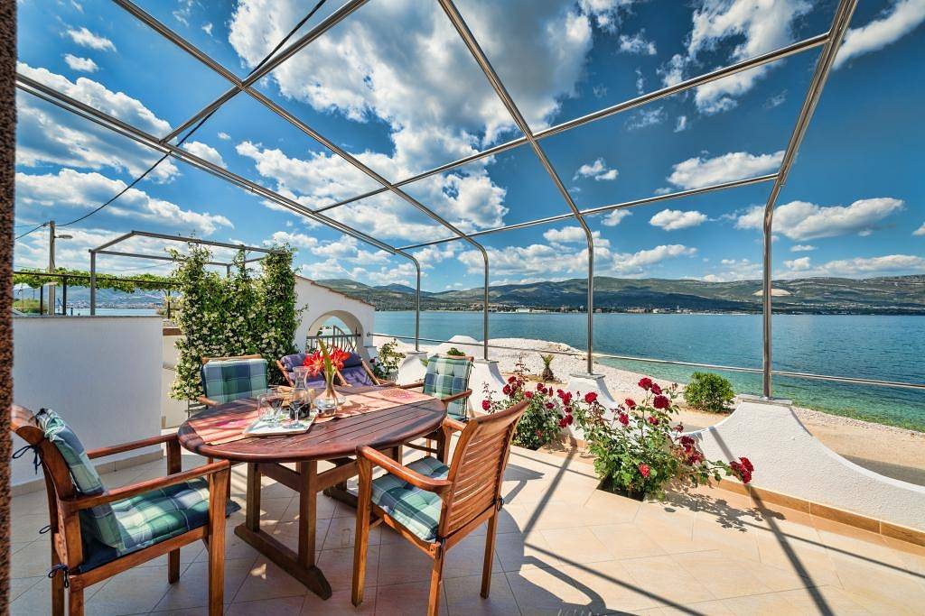 Ganze Wohnung, Ferienwohnung in Arbanija mit Meerblick, Terrasse, Klimaanlage, W-Lan (5138-2) in Arbanija, Ciovo