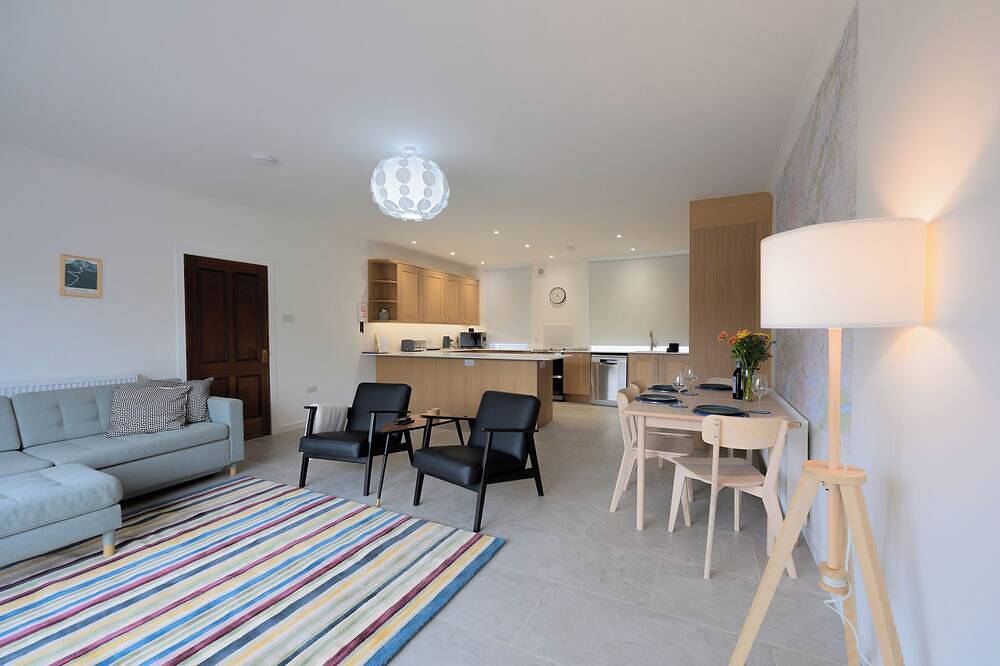 Entire apartment, Heathercroft Apartment - Modern Comfort in Fort William. in Fort William, Highlands