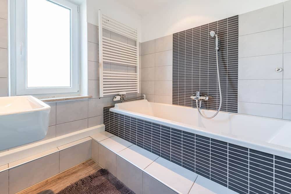 Ideal für Ausflüge nach Augsburg, Legoland, München, Ulm... voll ausgestattet in Fischach, Bayerisch Schwaben