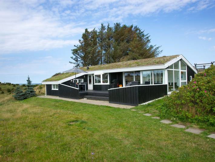 Ferienhaus für 8 Personen, mit Terrasse und Sauna in Skallerup Klit