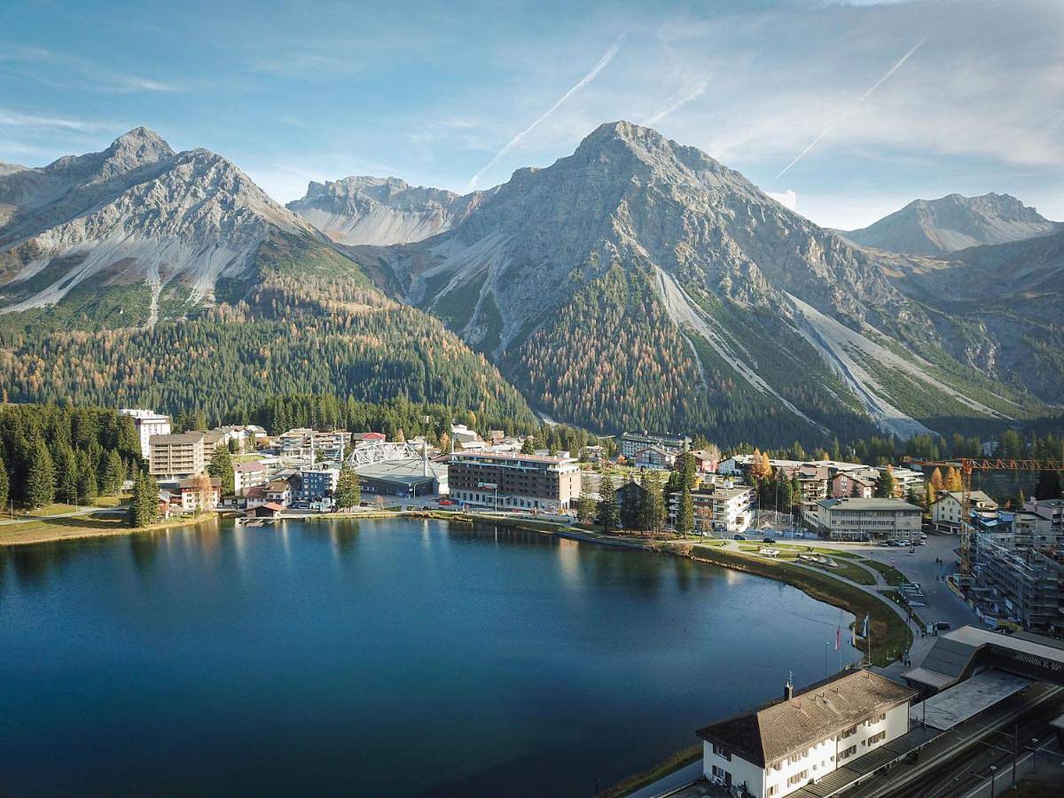 Lifestyle Mountain View Room with Balcony in Arosa, Chaîne de Plessur